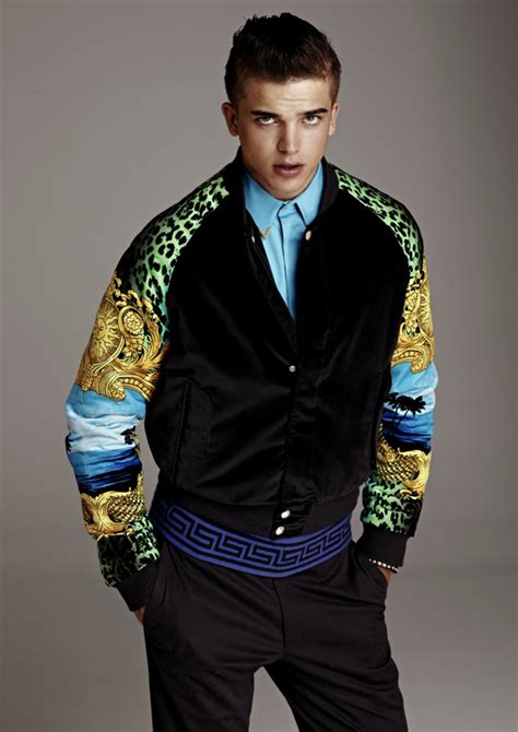 versace h&m collaboration|versace china.